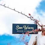Sunwaves Beach Studio II